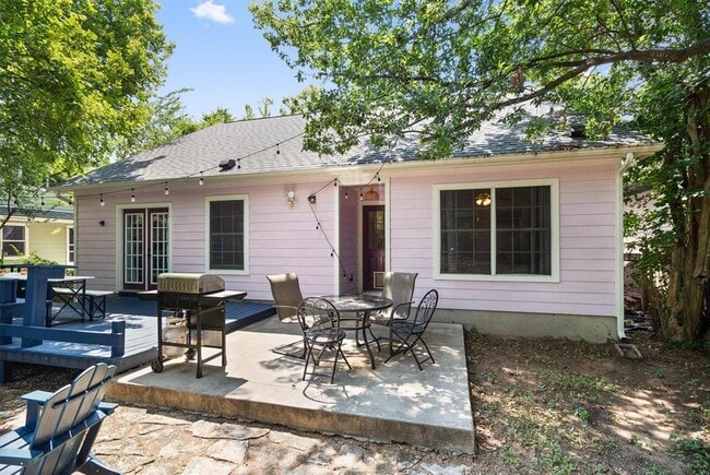 Building Photo - 1407 Sanchez St