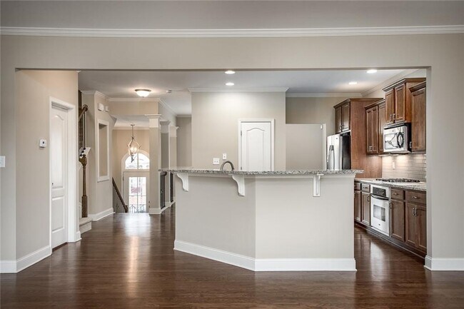 Building Photo - 528 Twinrose Way