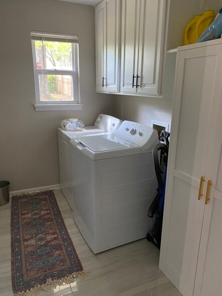 Building Photo - 1420 Marlyn Dr