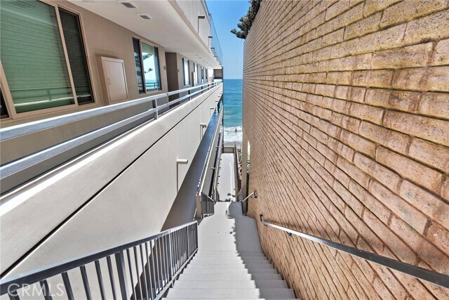 Building Photo - 1585 S Coast Hwy