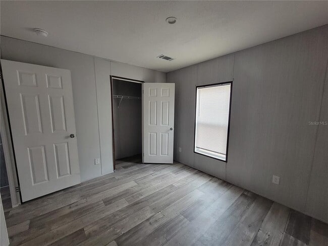 Building Photo - 18303 SE 20th Pl