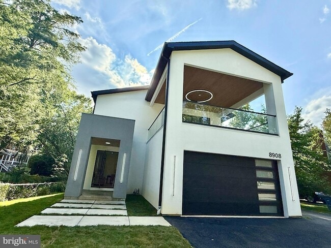 Building Photo - 8908 Mohawk Ln