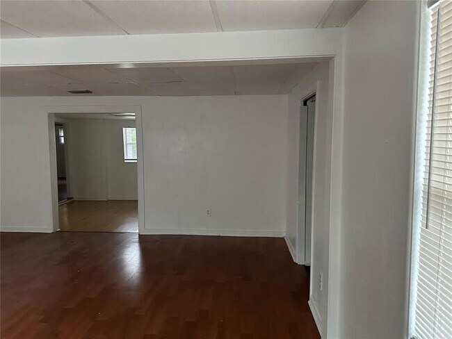 Building Photo - 1375 Druid Rd