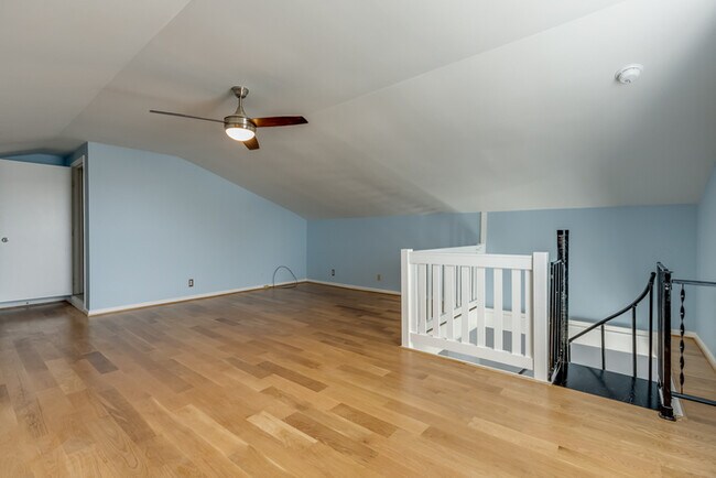 Building Photo - 1023 Franklin St