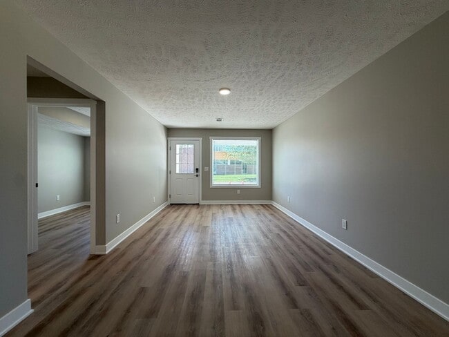 Building Photo - 310 Allen Ave