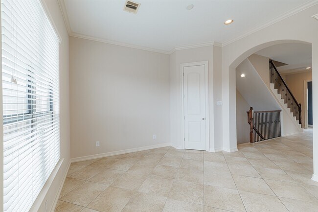Building Photo - 11207 Tramonto Dr