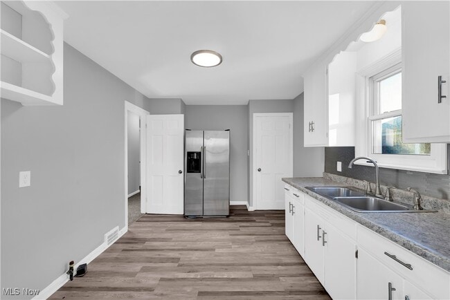 Building Photo - 3424 Fortune Ave