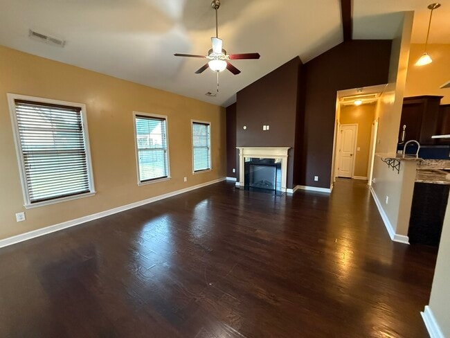 Building Photo - 513 New Hanover Trl
