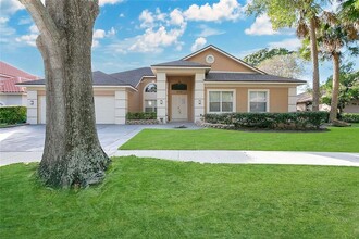 Building Photo - 6719 Fairway Cove Dr