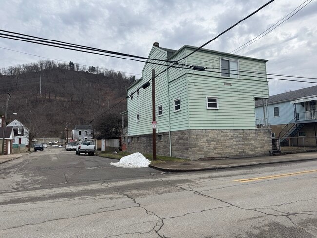 Building Photo - 4400 Jacob St