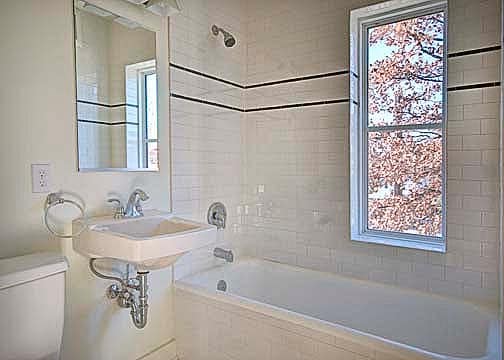Building Photo - Carberry Apartments