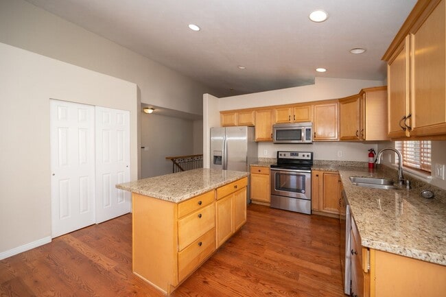 Building Photo - Beautiful Home in West Jordan!