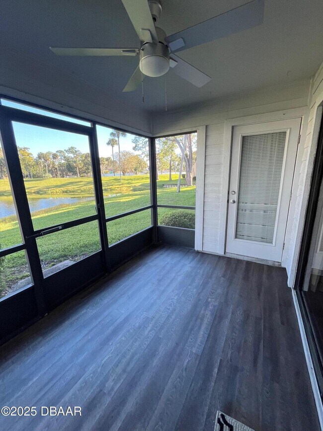 Building Photo - 138 Blue Heron Dr