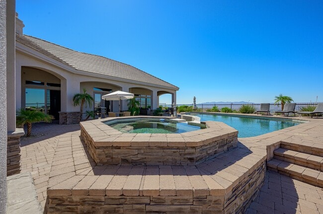 Building Photo - 1362 Pioneer Trail