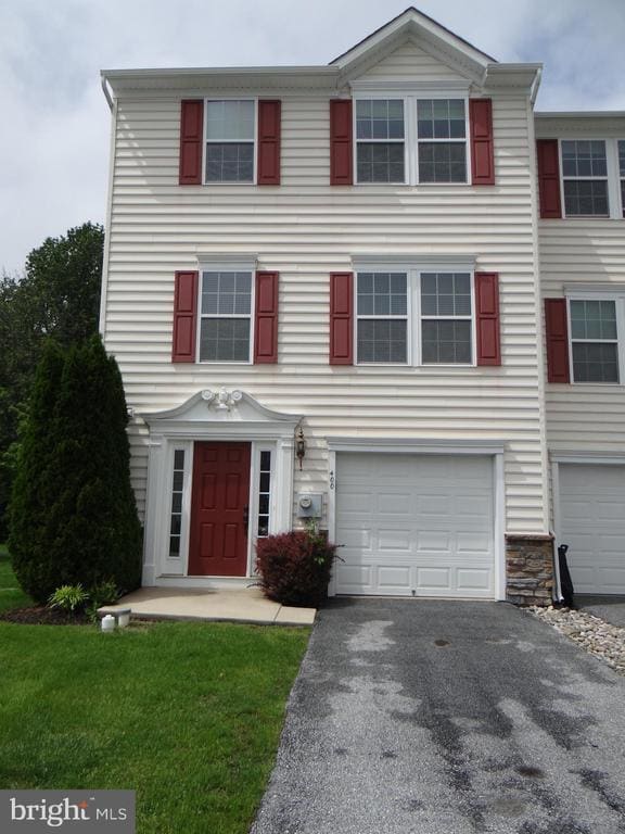 Primary Photo - 400 Larose Dr