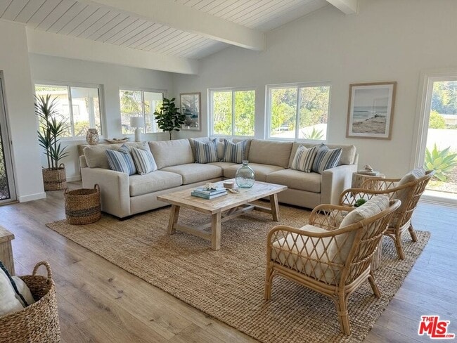 Building Photo - 1271 El Hito Cir