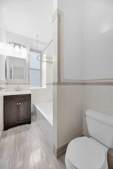 Building Photo - 11 Schermerhorn St