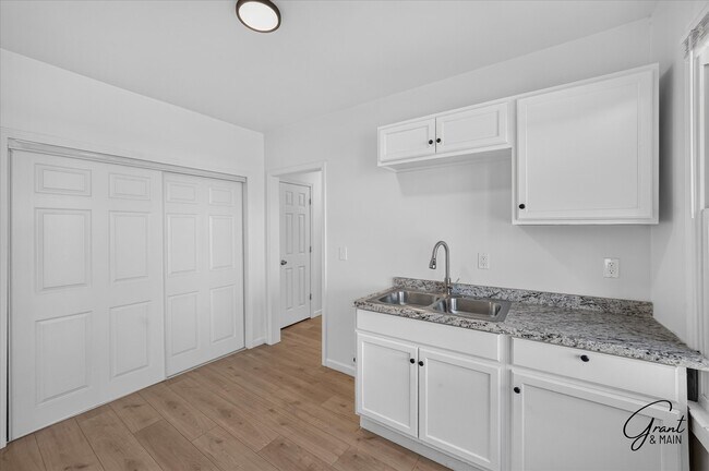 Building Photo - 12932 Greiner St