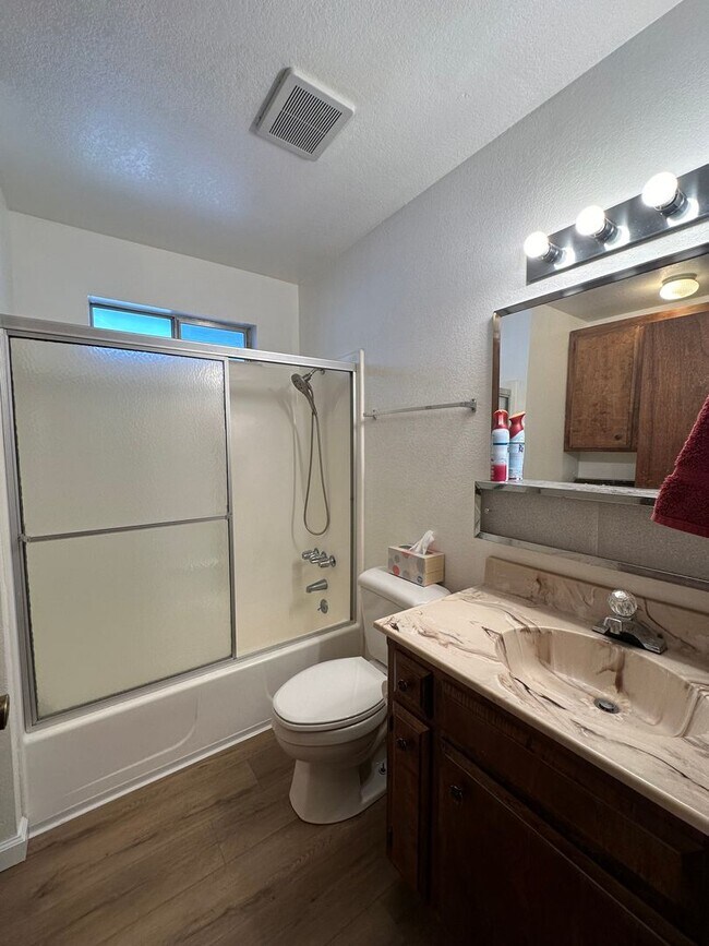 Building Photo - Al Tahoe 3 Bedroom Home with Garage, Just ...