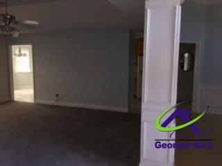 Building Photo - 215 Sedgebrooke Dr