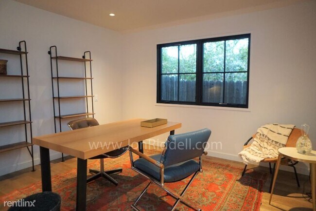 Building Photo - 4 br, 3 bath House - 428 S Padre Juan Ave
