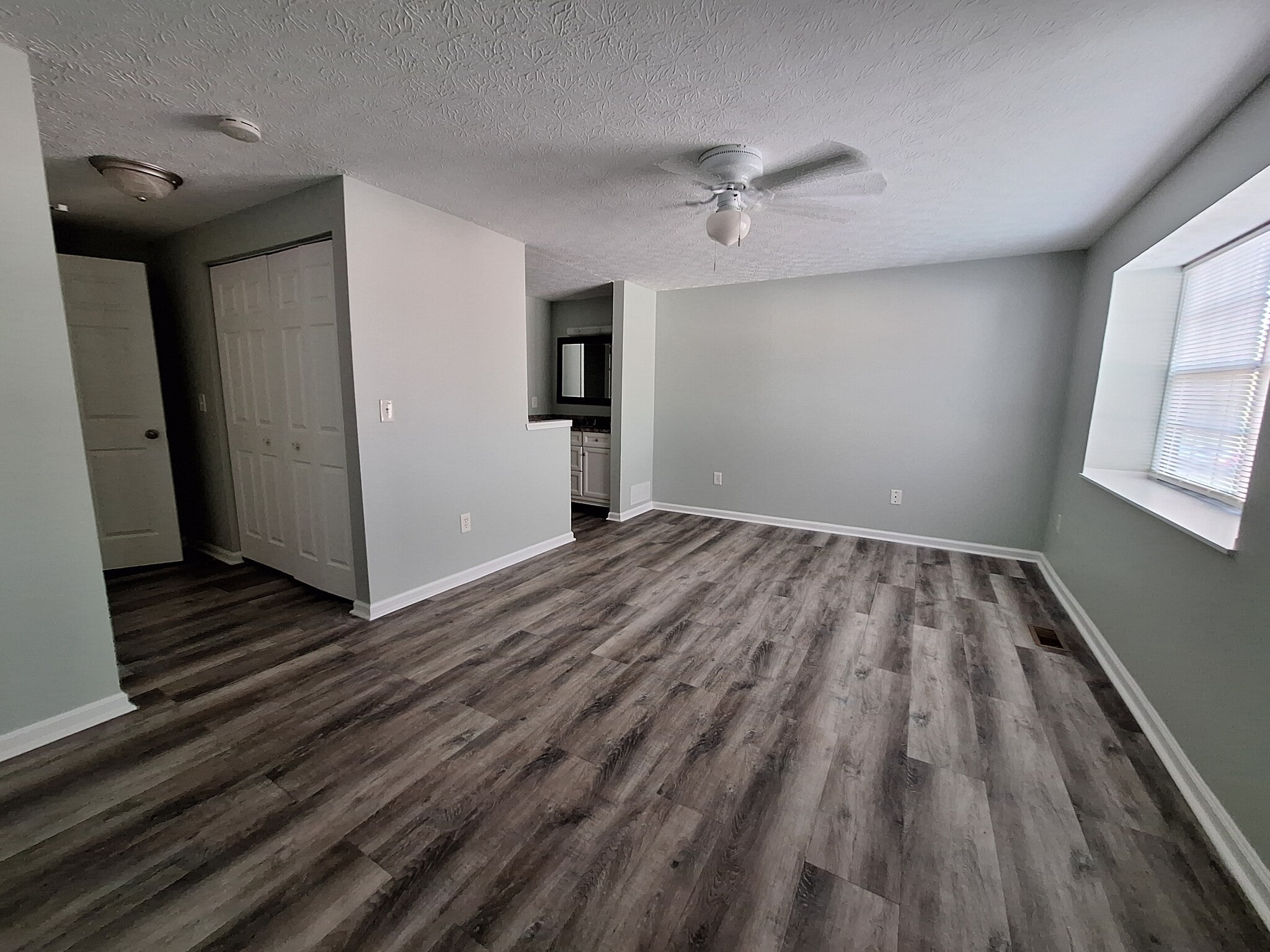 Building Photo - 324 Cross Wind Dr