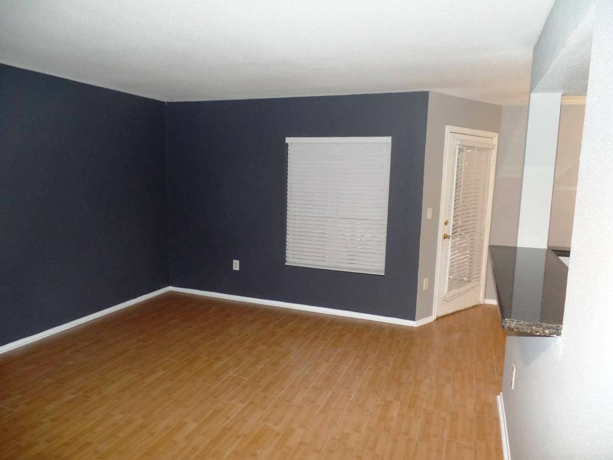 Building Photo - 2851 N Oakland Forest Dr