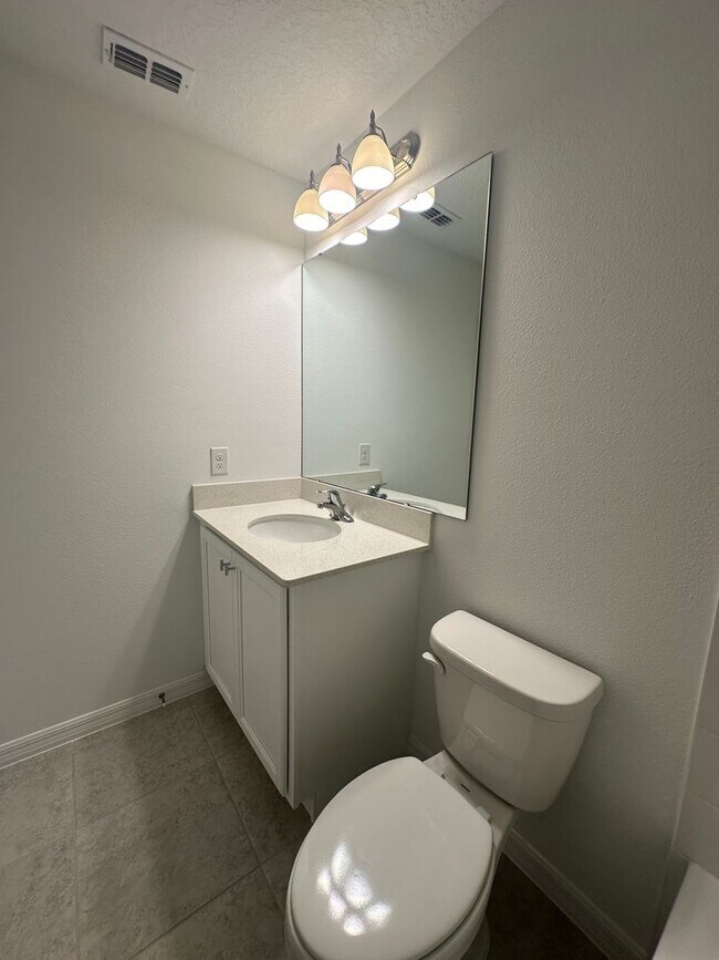 Building Photo - Stunning newly built 3/2.5 Town Home in St...
