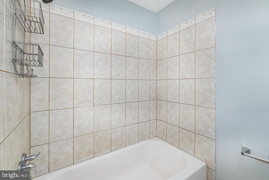 Building Photo - 4600 Eastern Ave