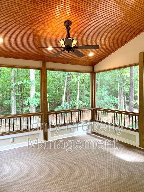 Building Photo - 212 Lewey Brook Dr