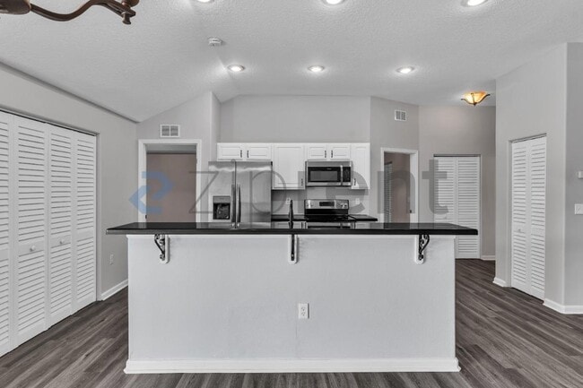 Building Photo - 5356 Pebble Beach Dr