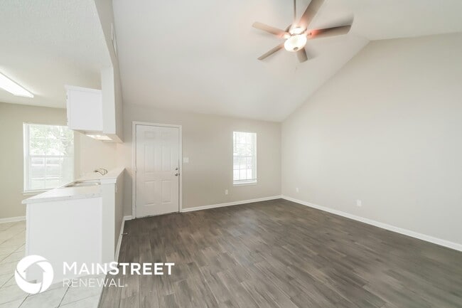 Building Photo - 2791 Heatherglen Cove W