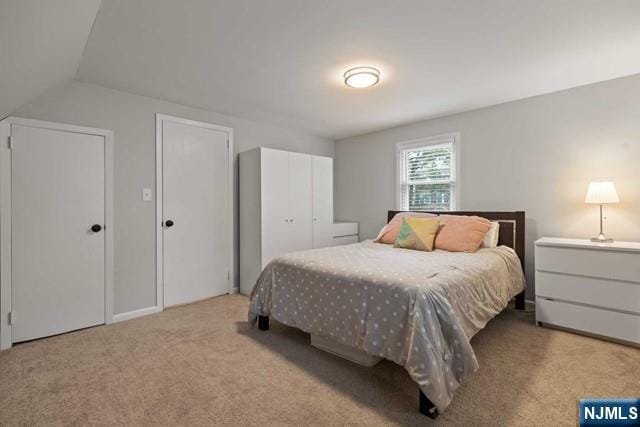 Building Photo - 13-08 Plaza