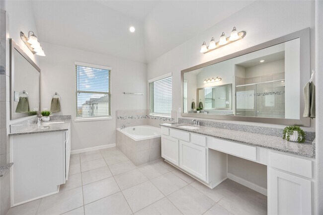 Building Photo - 9603 Cambridge Manor Ln