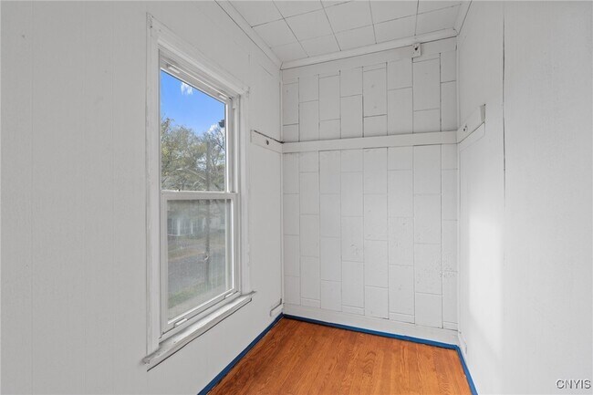 Building Photo - 145 Hixson Ave