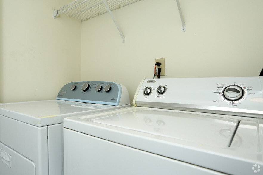 Two Bedroom Cypress - Washer & Dryer - Amber Grove
