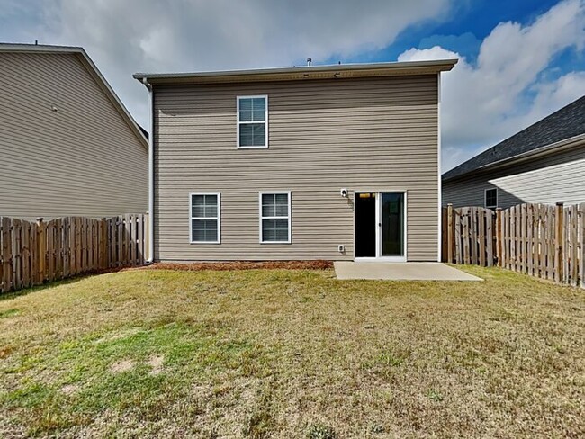 Building Photo - Ashton Lakes! Fenced in Backyard!!