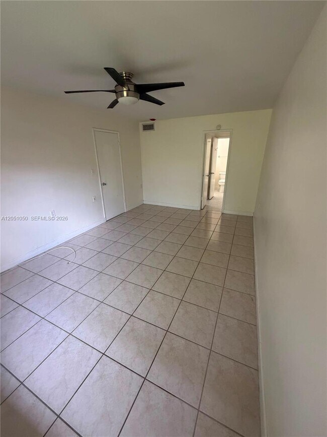Building Photo - 11213 SW 88th St