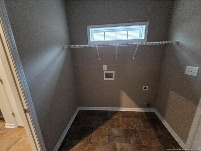 Building Photo - 2044 Stonewash Dr