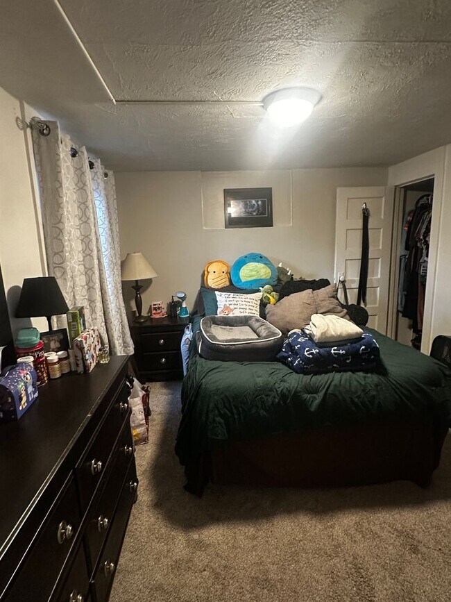 Building Photo - 2118 7th Ave