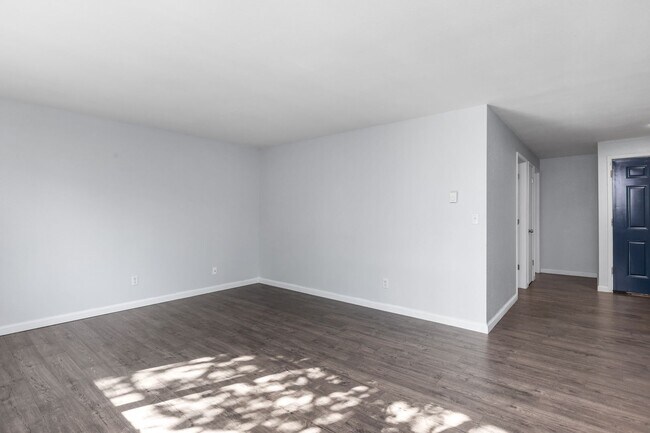 Building Photo - 5199