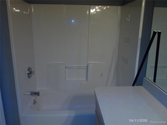 Building Photo - 50450 Bay Run N