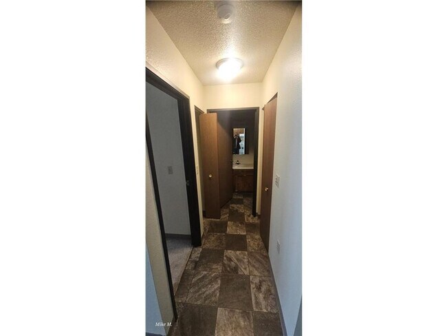 Building Photo - 1003 Scotts Ave