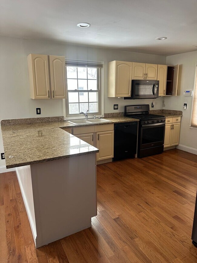 Building Photo - 7220 Emilie St