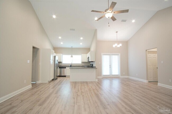 Building Photo - 3513 Southwind Dr