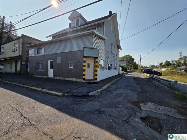Building Photo - 2116 Coke Works Rd