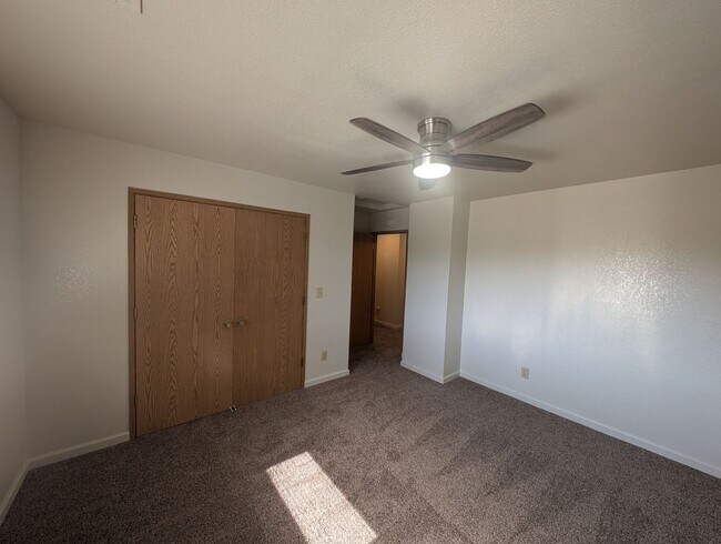 Building Photo - 0501