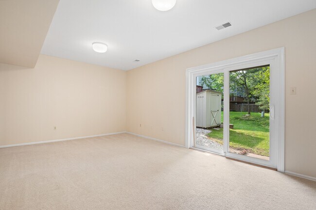 Building Photo - 11740 Stonegate Ln
