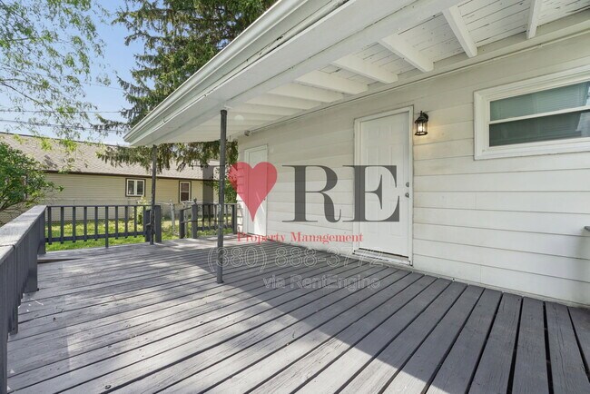 Building Photo - 1823 Ward Rd