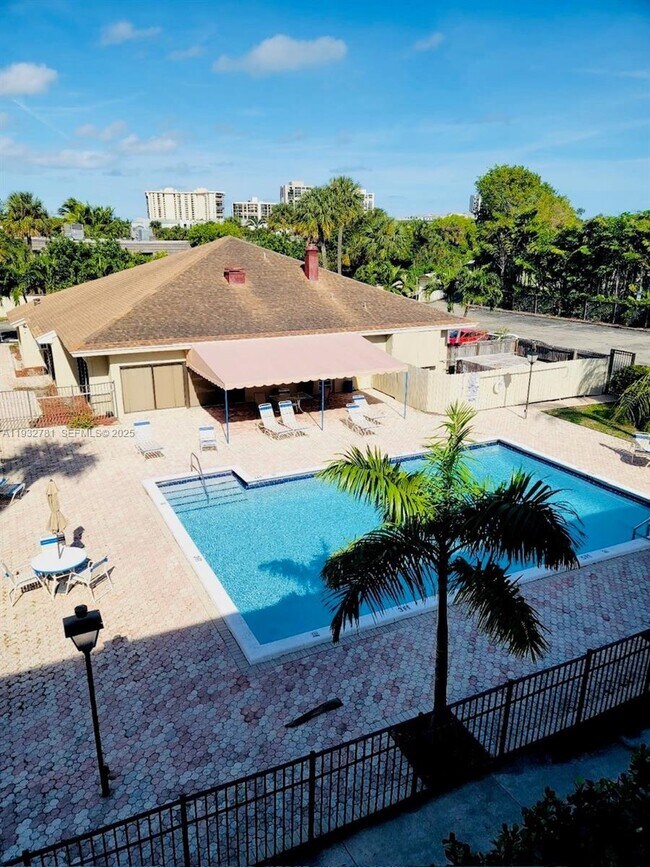 Building Photo - 1500 N Congress Ave